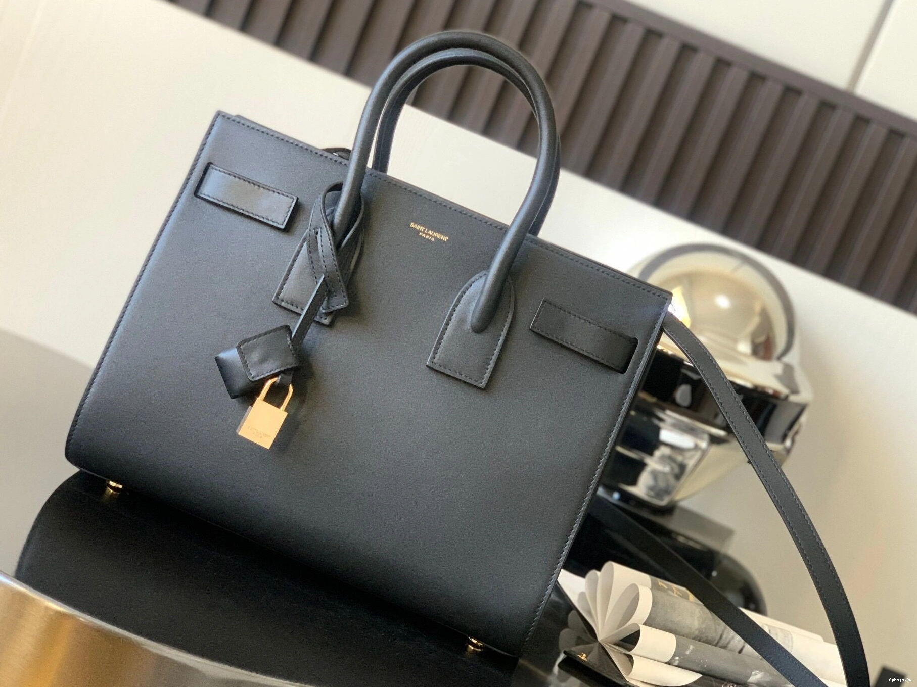 SAC JOUR SMOOTH IN YSL DE LEATHER BABY 0818